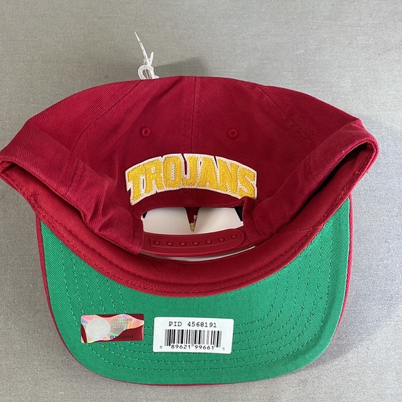 USC SnapBack cap - Picture 2 of 3